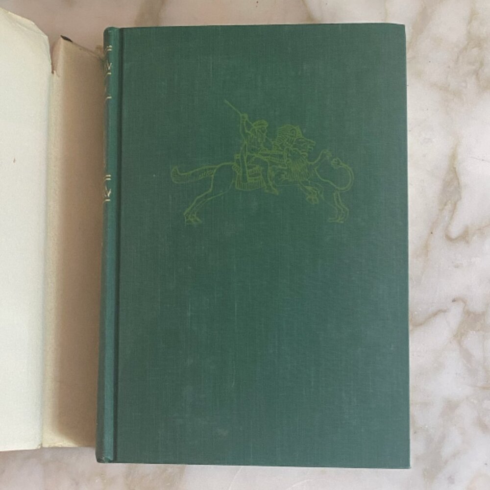 Vintage Gods Graves & Scholars Archaeology History Knoff C. W. Cream Book - Picture 2 of 11